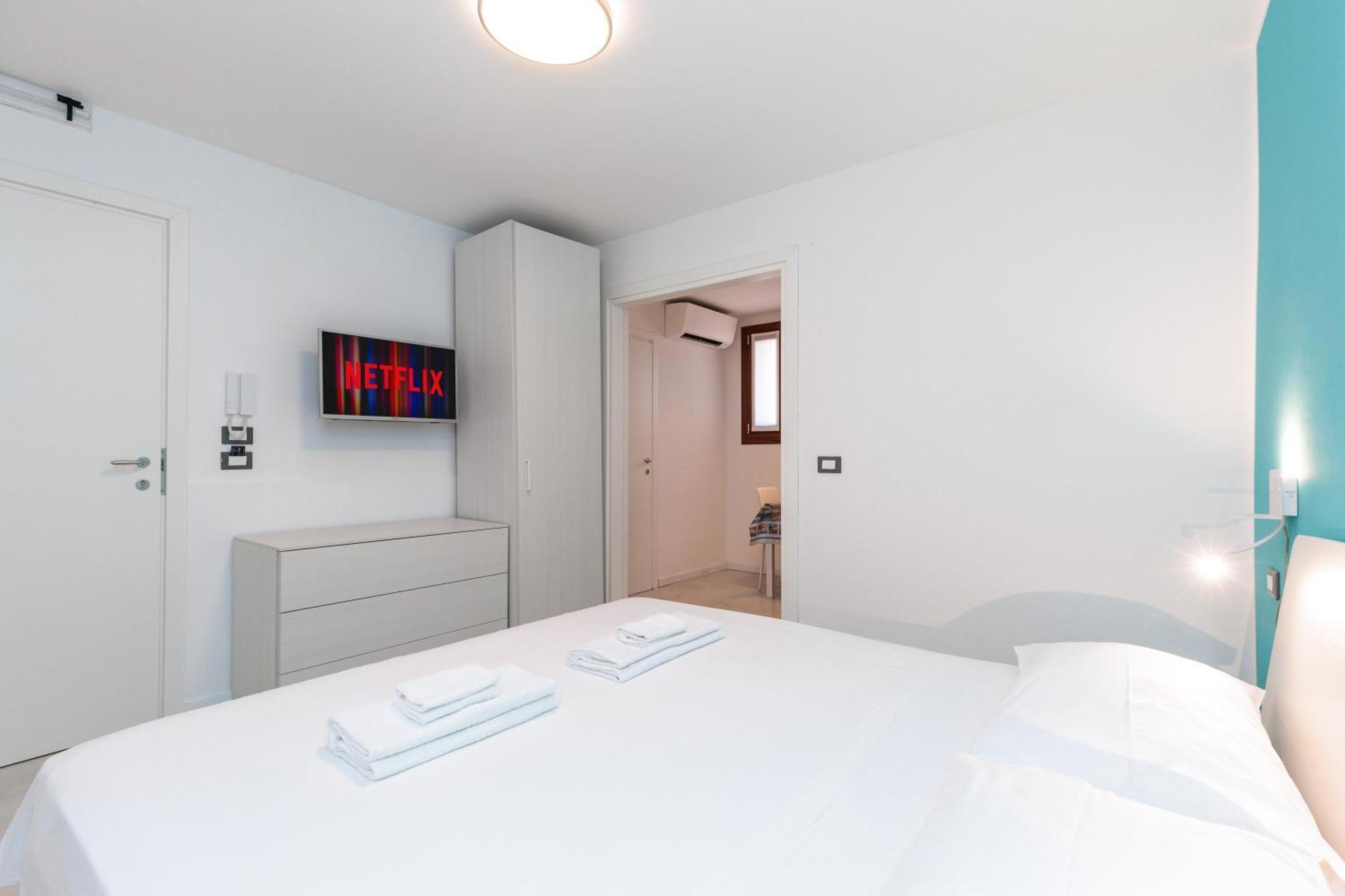 Accogliente Monolocale Veneziano1 Aria Condizionata, Vicino A Campus E Stazione Apartment Bagian luar foto